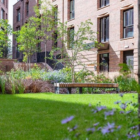 Luxury 2 Bedroom Apartment With Free Parking In The Heart Of York Bagian luar foto