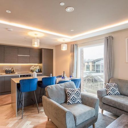 Luxury 2 Bedroom Apartment With Free Parking In The Heart Of York Bagian luar foto