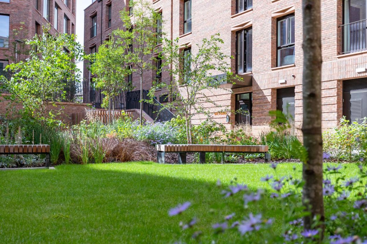 Luxury 2 Bedroom Apartment With Free Parking In The Heart Of York Bagian luar foto