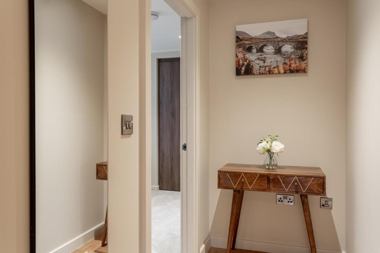 Luxury 2 Bedroom Apartment With Free Parking In The Heart Of York Bagian luar foto